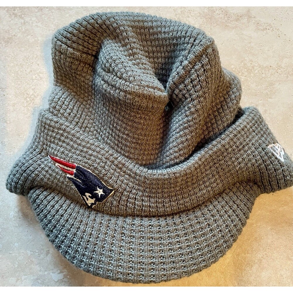 NFL New era New England Patriots Knit Hat Women’s Grey Visor Football
